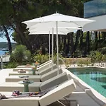 Luxury Zara, First Row To The Sea! * Kali
