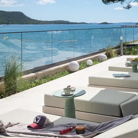Luxury Zara, First Row To The Sea! Villa Kali