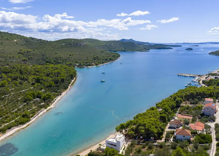 Вилла Luxury Zara, First Row To The Sea! *
